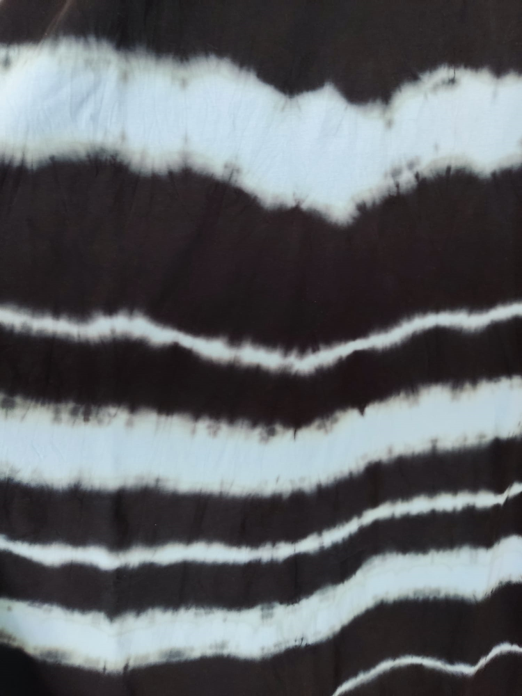 Vestido decote em Bico