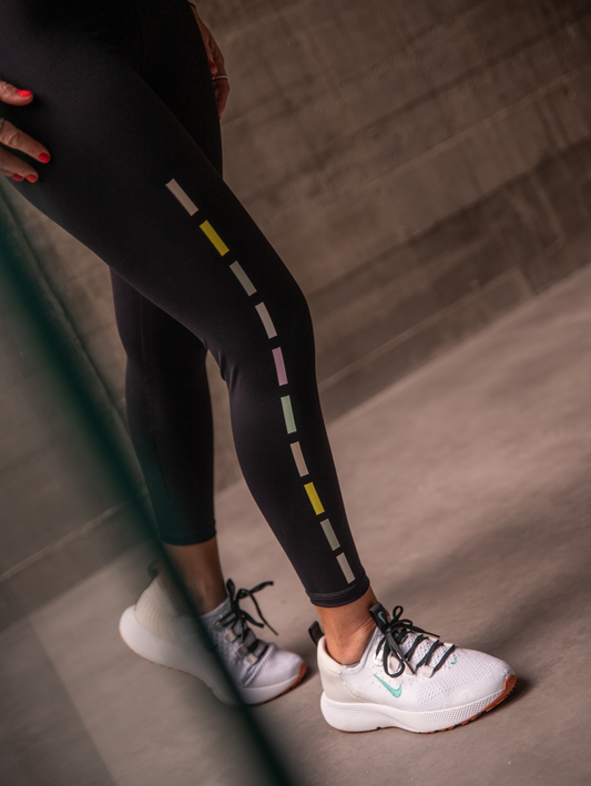 Dashed Legging